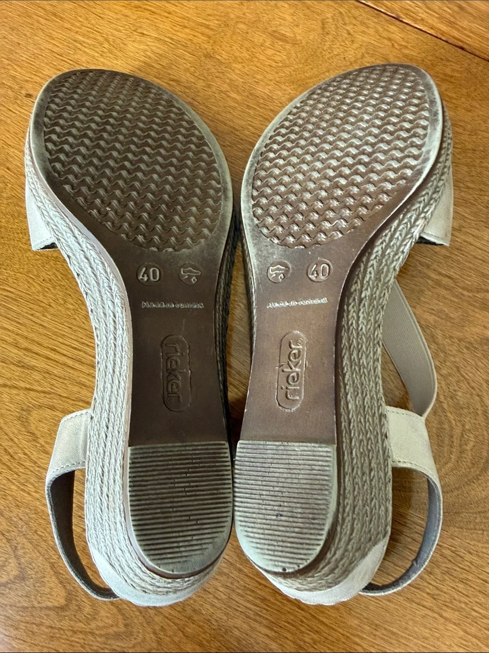 Rieker Fanni H6 wedge sandals